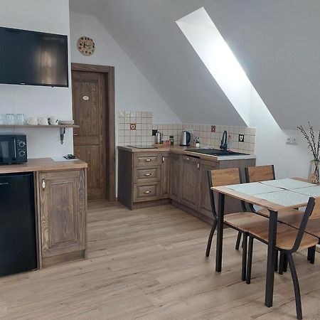 Apartmany Ema A Ela Tatranska Strba Exteriör bild