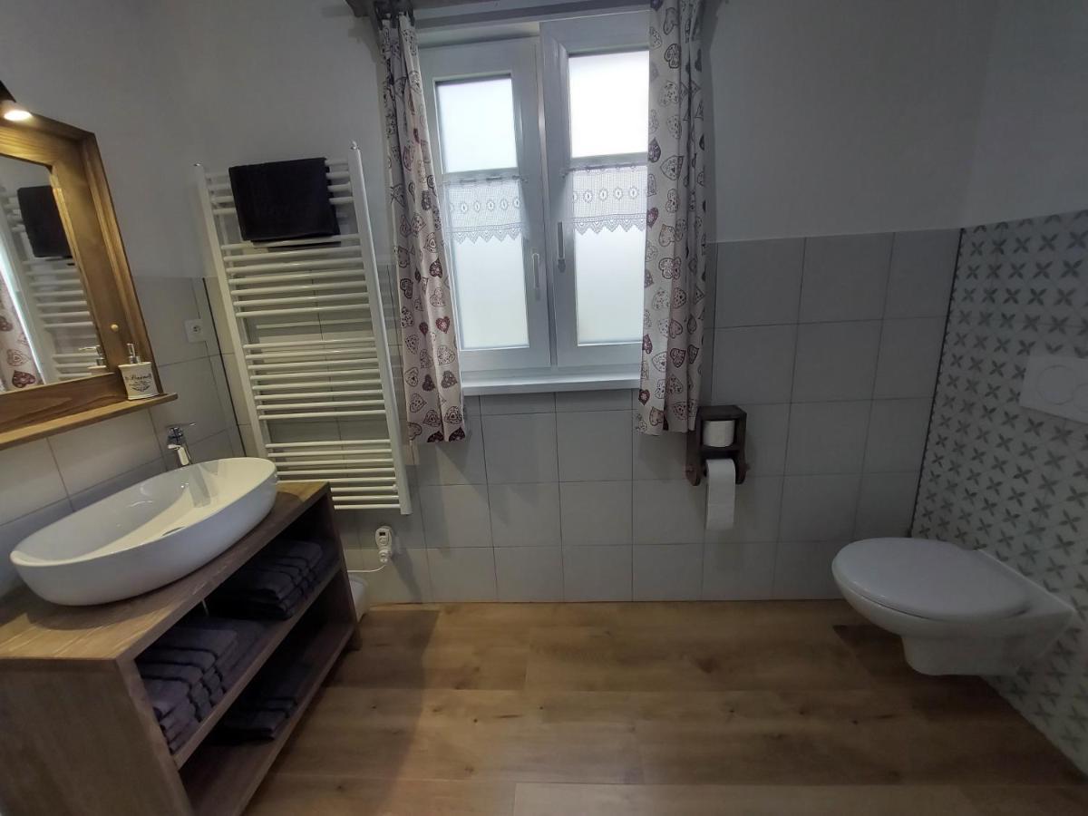 Apartmany Ema A Ela Tatranska Strba Exteriör bild