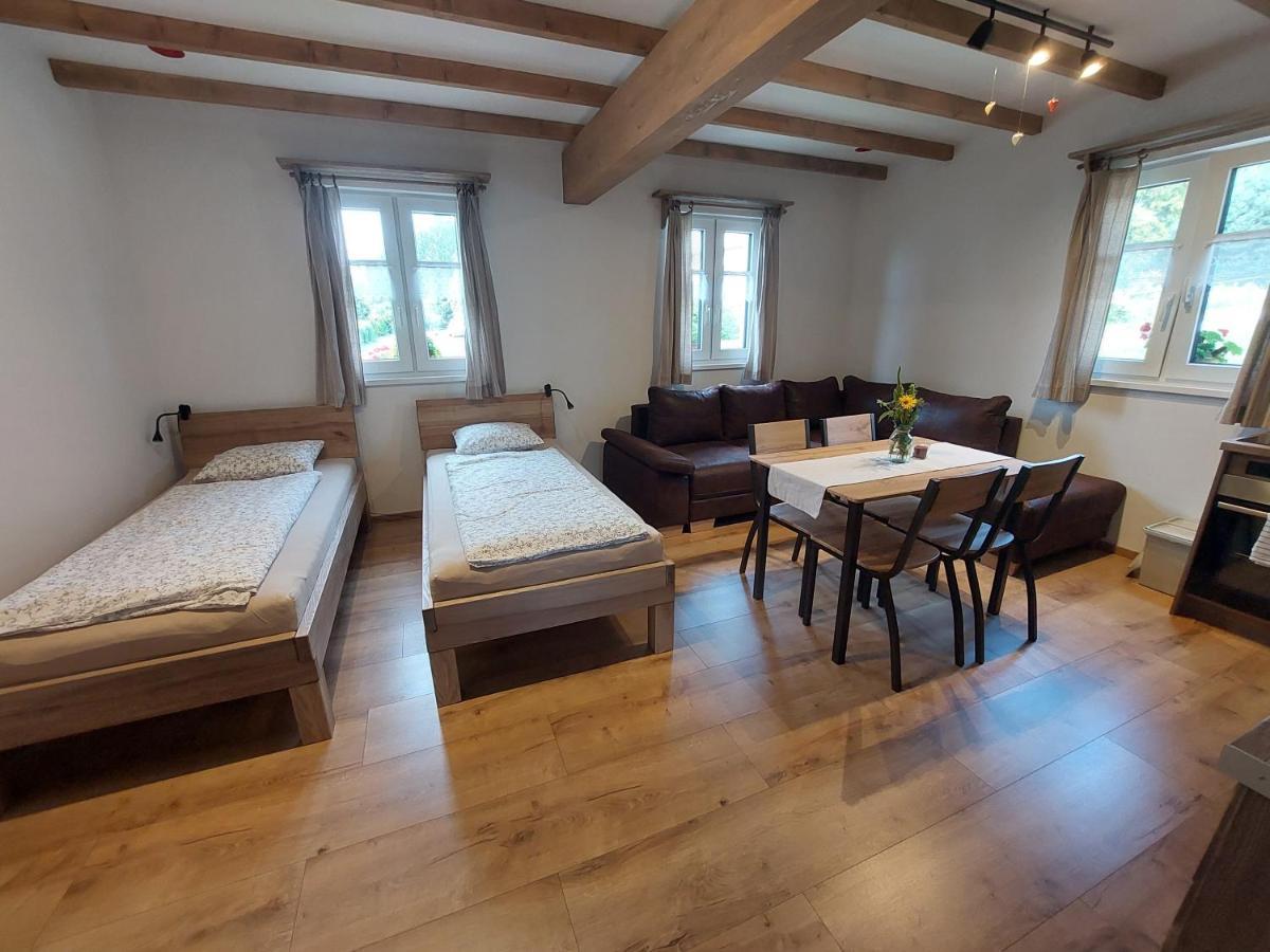 Apartmany Ema A Ela Tatranska Strba Exteriör bild