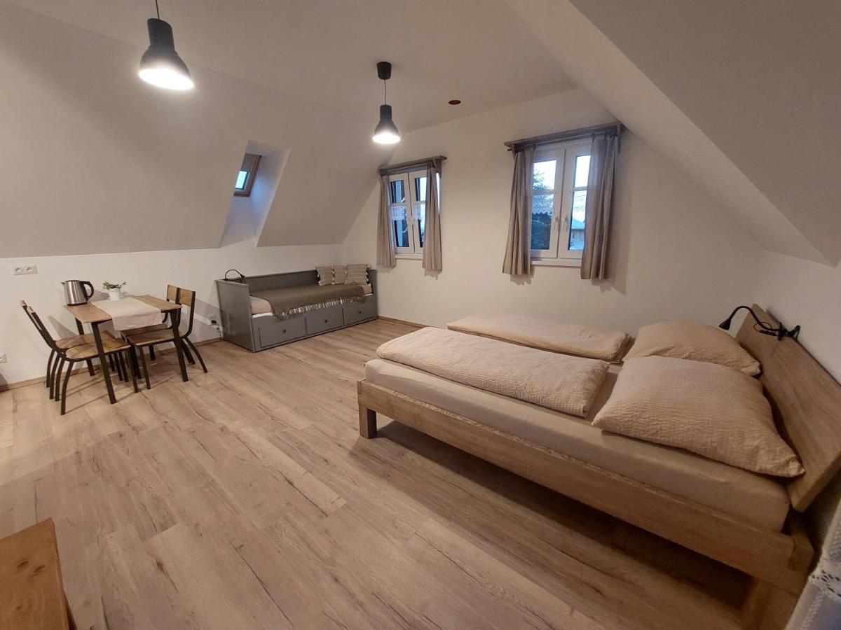 Apartmany Ema A Ela Tatranska Strba Exteriör bild