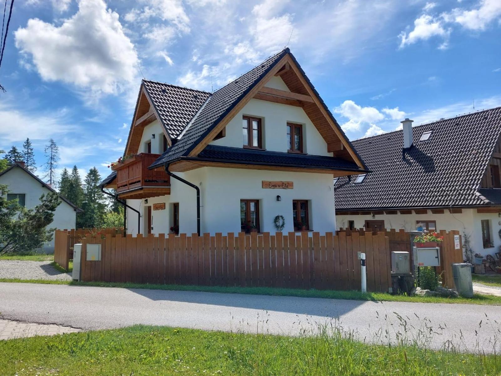 Apartmany Ema A Ela Tatranska Strba Exteriör bild